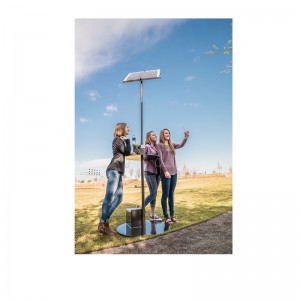 Mode design samfund Parker Solar udendørs mobiltelefon opladningsstation